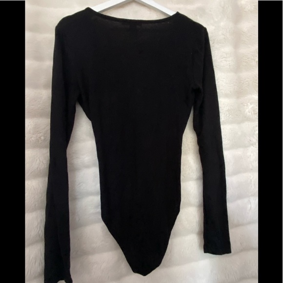 Long sleeve V-neck bodysuit - Picture 2 of 2